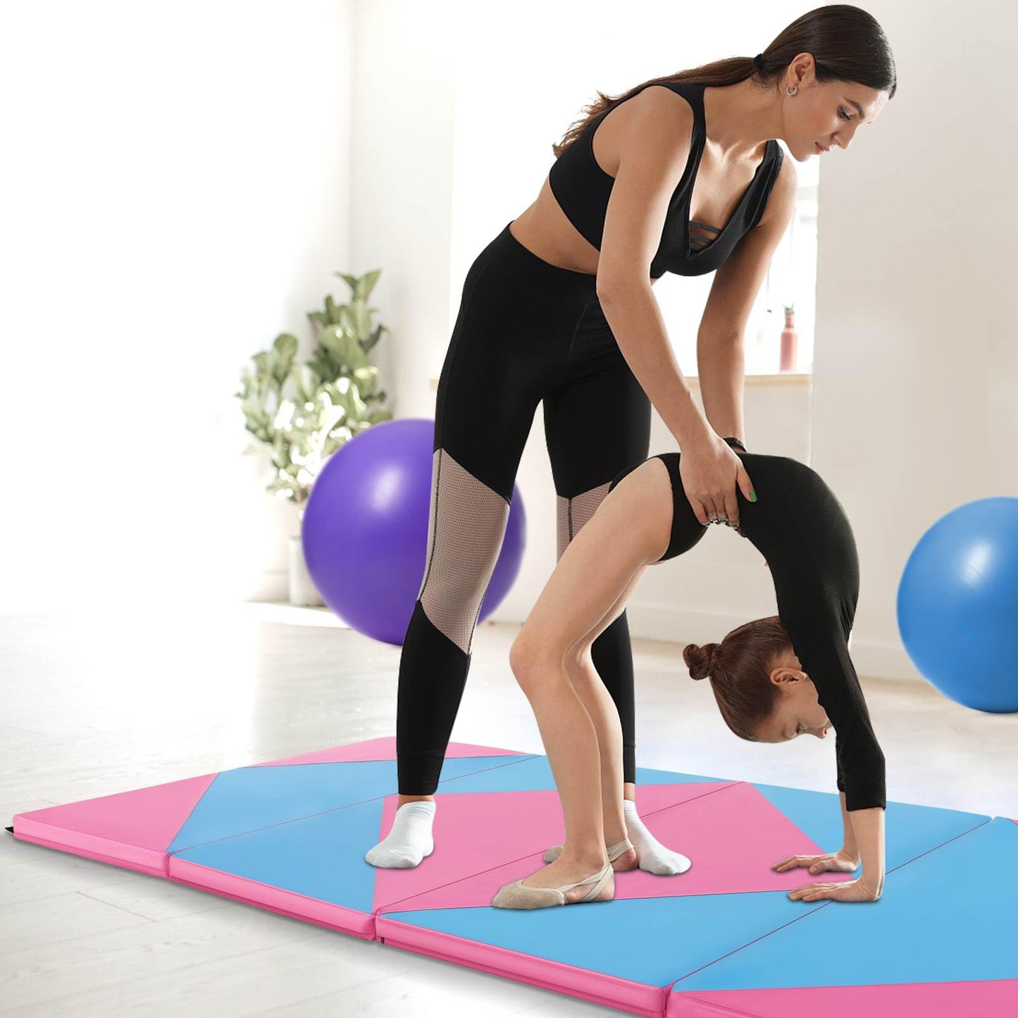 240 x 117 x 5 cm Gymnastics Mat with Carrying Handles & Hook and Loop Fasteners